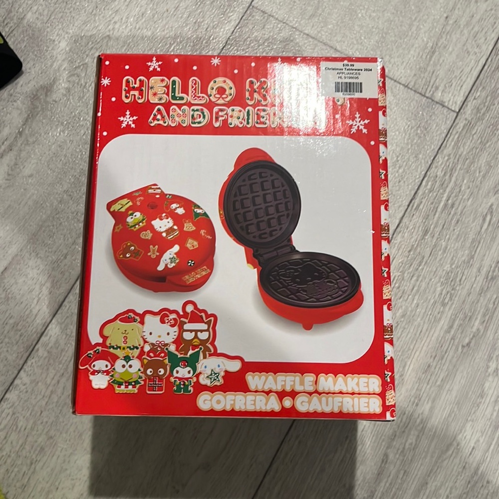 Hello kitty waffle maker christmas